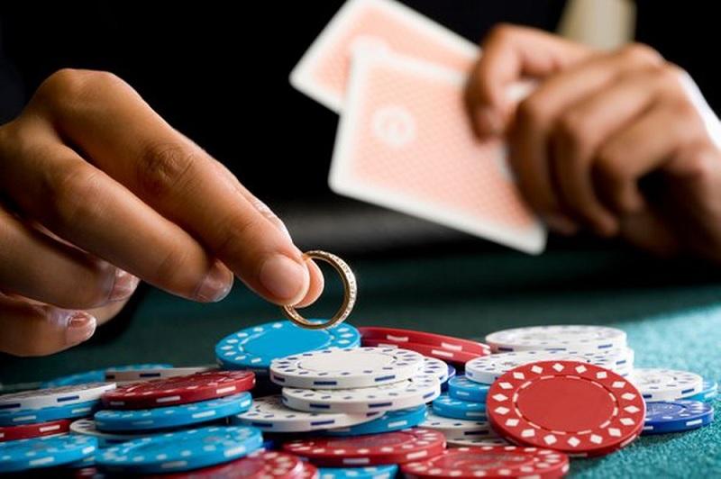 Khám phá thế giới hấp dẫn tại Storms of Ice™ PowerPlay Jackpot với cơ hội trúng thưởng lớn