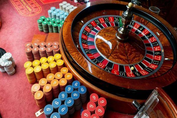 Kèo nhà cái trực tiếp bóng đá hôm nay cập nhật kèo nhà cái uy tín cùng tỷ lệ hấp dẫn