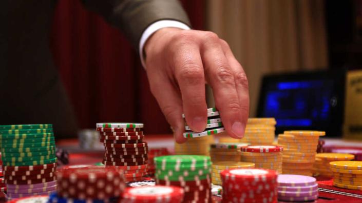 Khám phá thế giới đánh bạc với casino trực tuyến hàng đầu và nhận cơ hội thắng lớn từ đánh bạc online